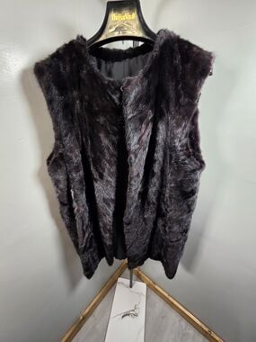 Luxury Women's Faux Fur Vest - Deep Brown